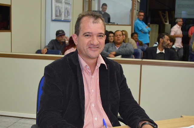 2016525_FOTO - Leitinho quer disciplinar o trânsito de veículos de tração animal